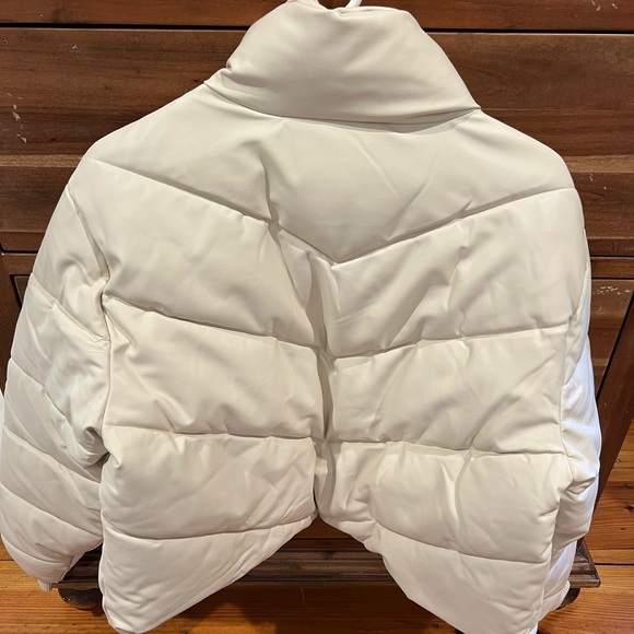 IVL puffer jacket - Picture 9 of 10